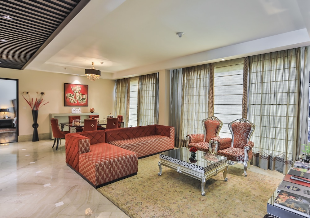 THE LALIT JAIPUR 31/50
