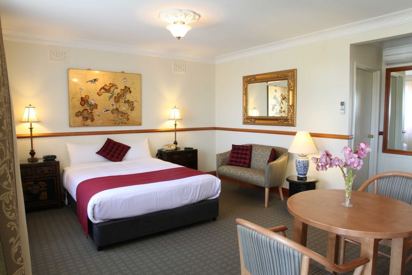 2 Rooms, Spa, Suite, Queen and Twin Beds