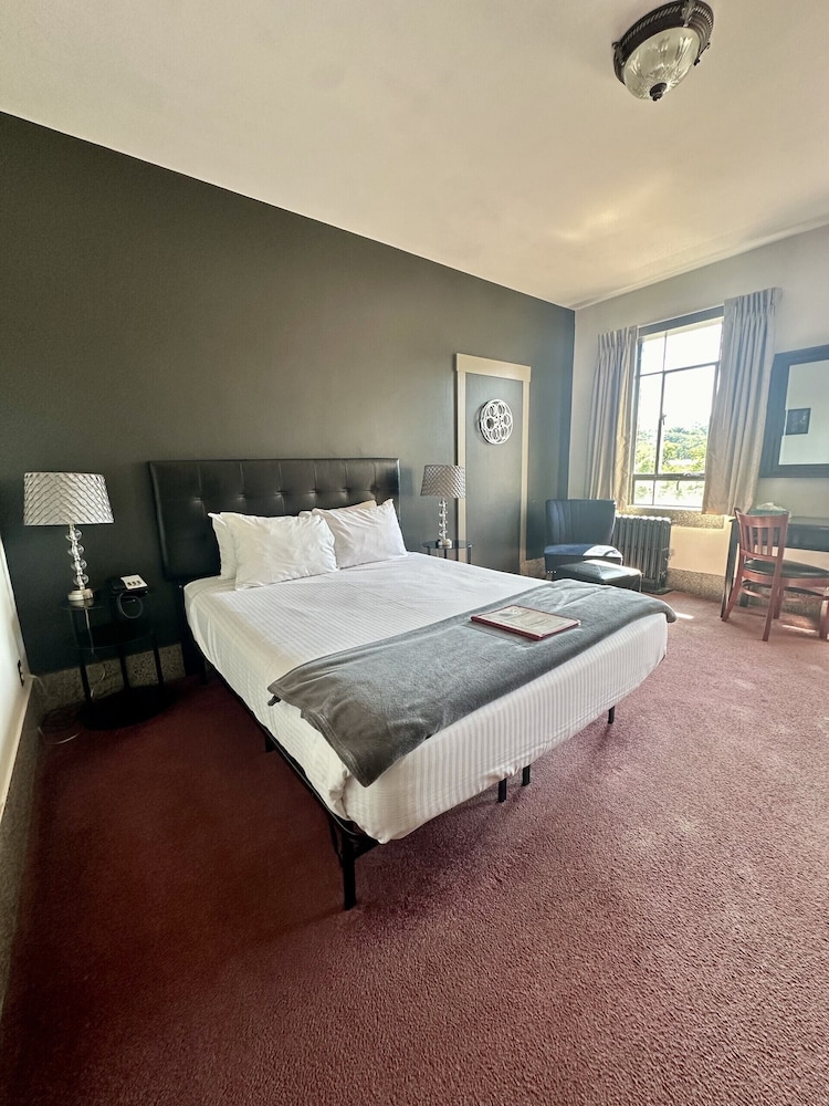 Roof Top, Superior, Queen Bed, with View, Accessible