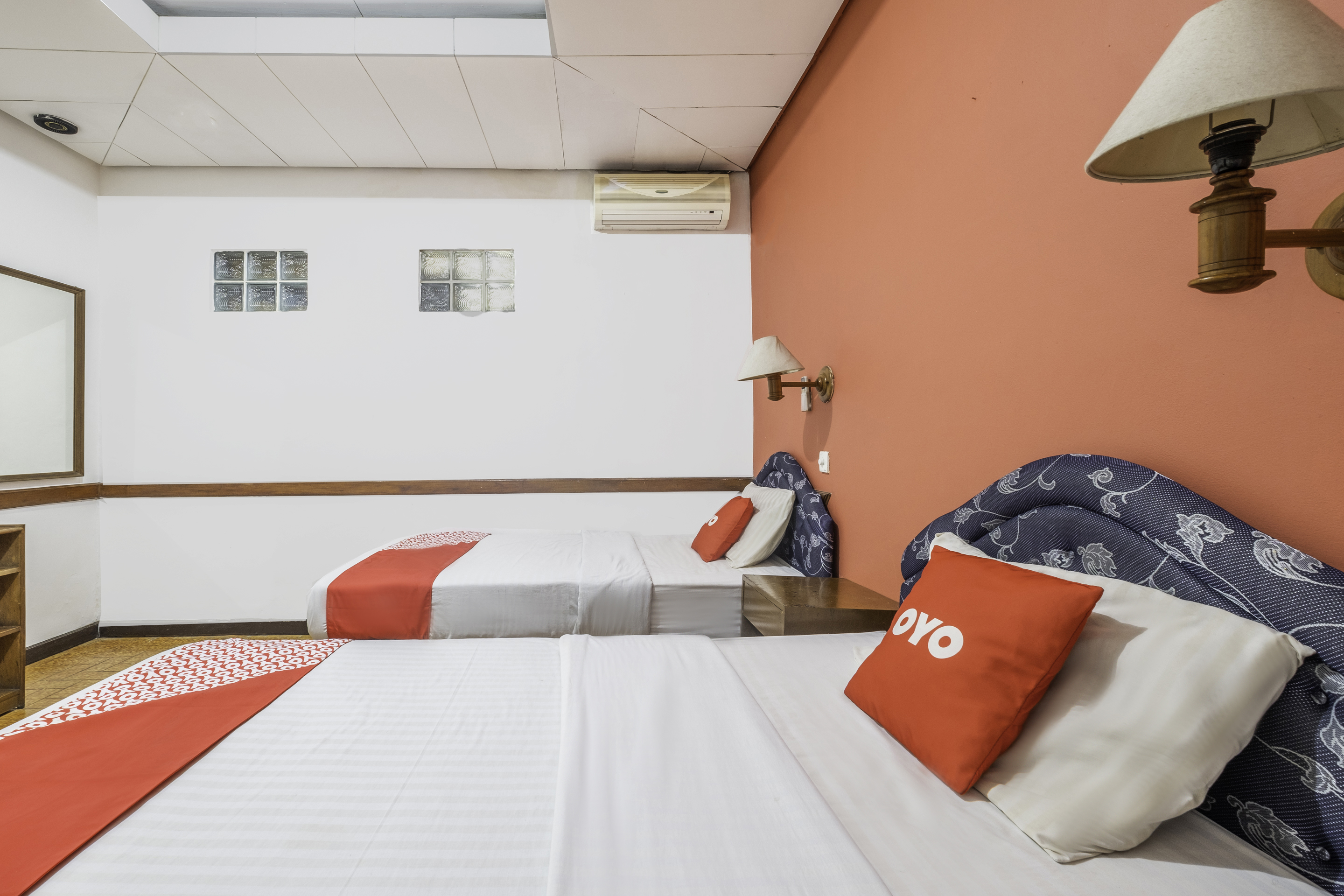 OYO 1945 Hotel Bali Near RS Muhammadiyah 27/53