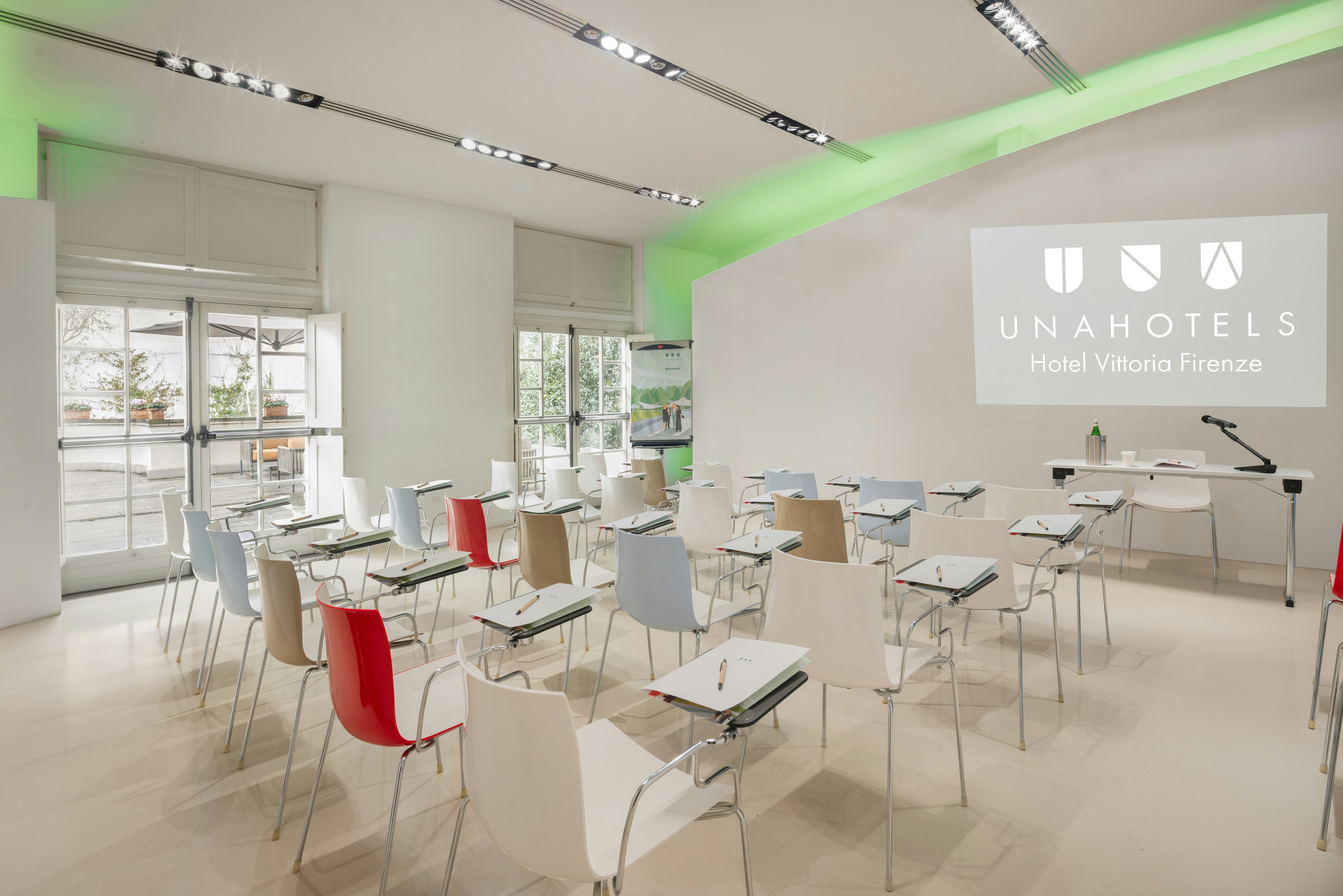 Unahotels Vittoria Firenze 54/63