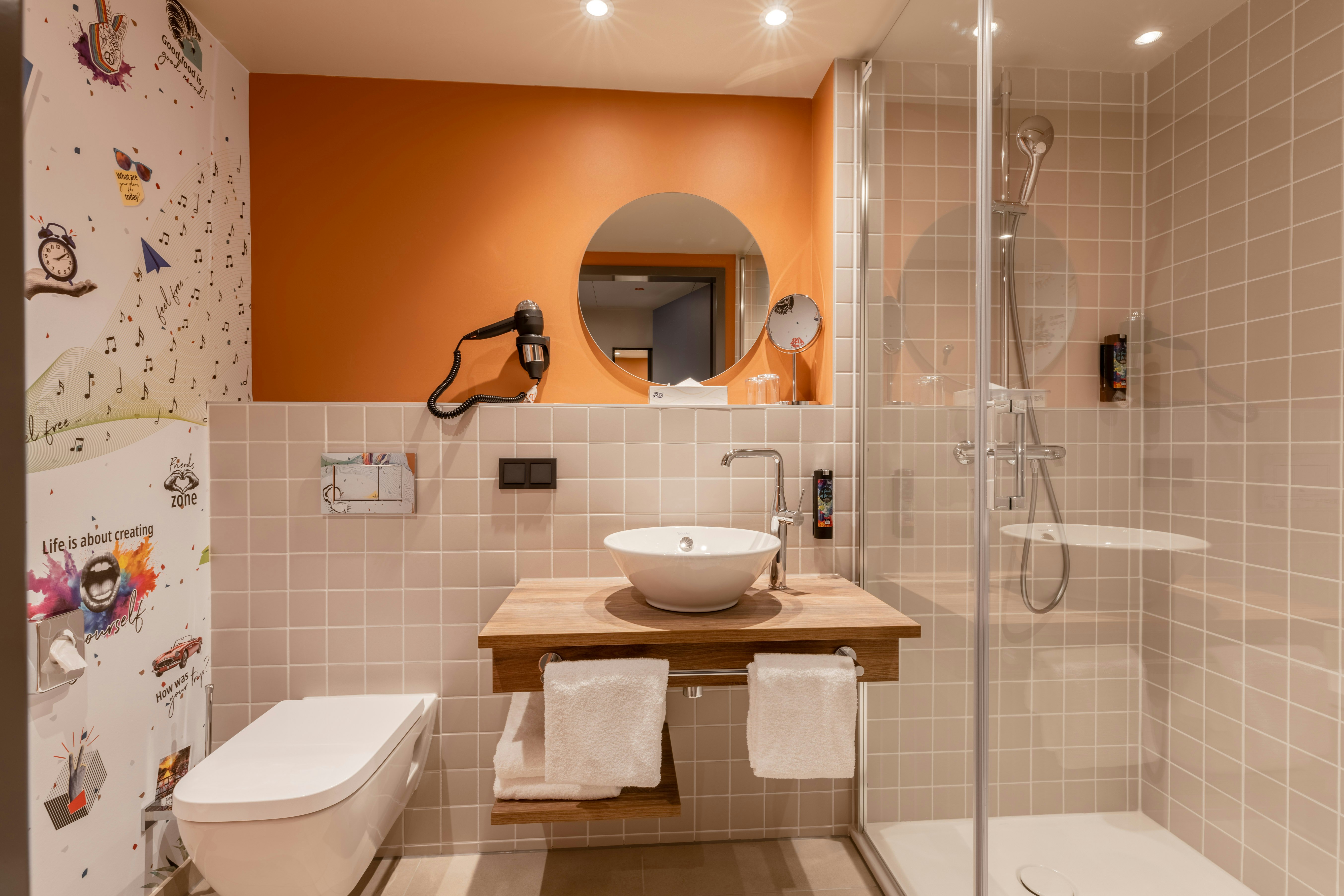 Holiday Inn - the niu, Flux Passau 49/50