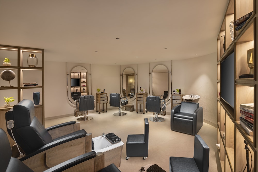 Aurika by Lemon Tree Hotels, Mumbai International Airport 28/50