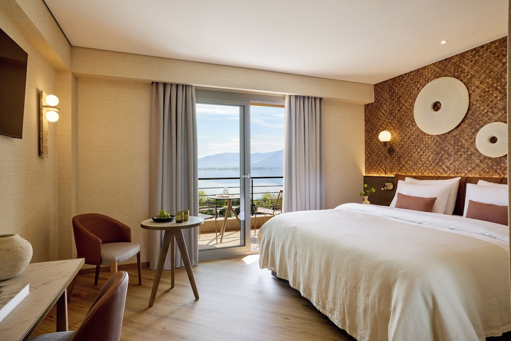 Limneon Resort & Spa 8/73