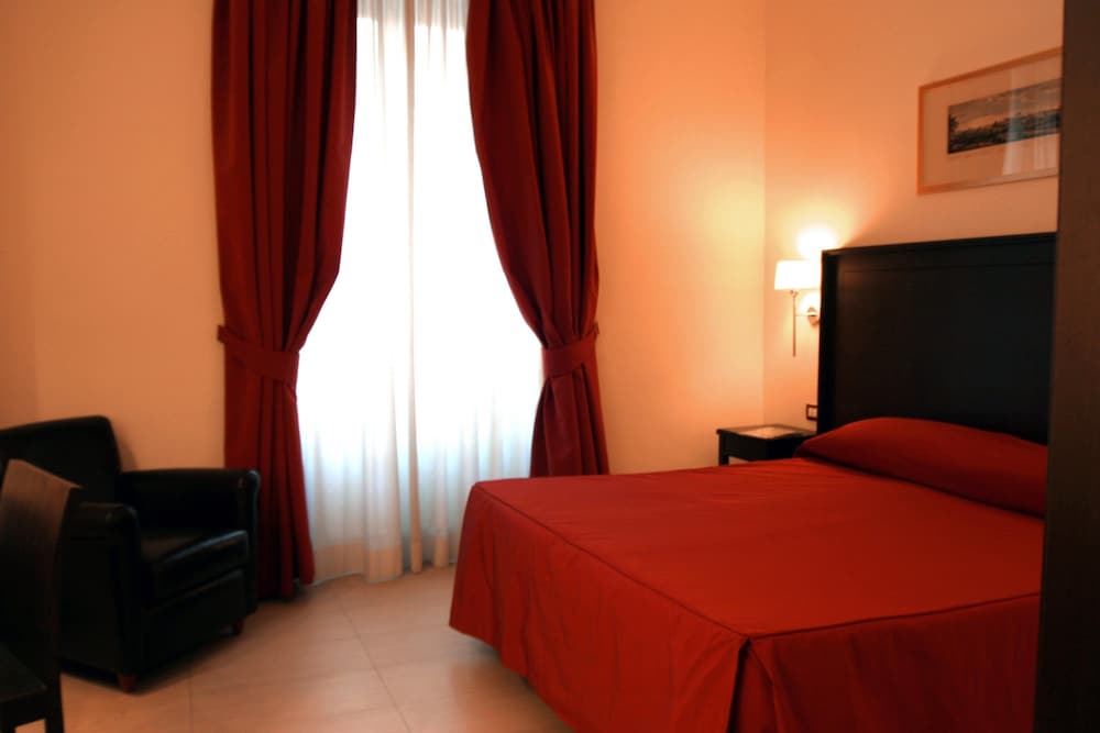 Hotel Garda Roma 26/60