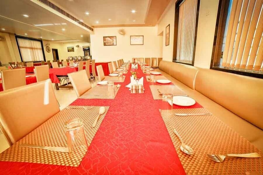Royal View Hotel 20/30