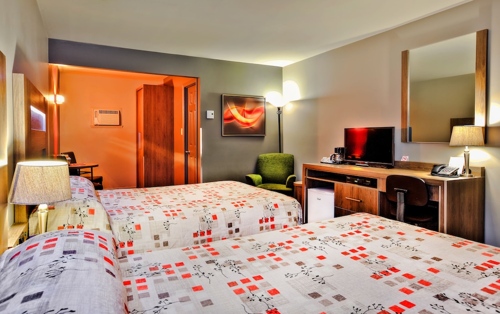 HOTEL MOTEL LE CHATEAUGUAY 3/26