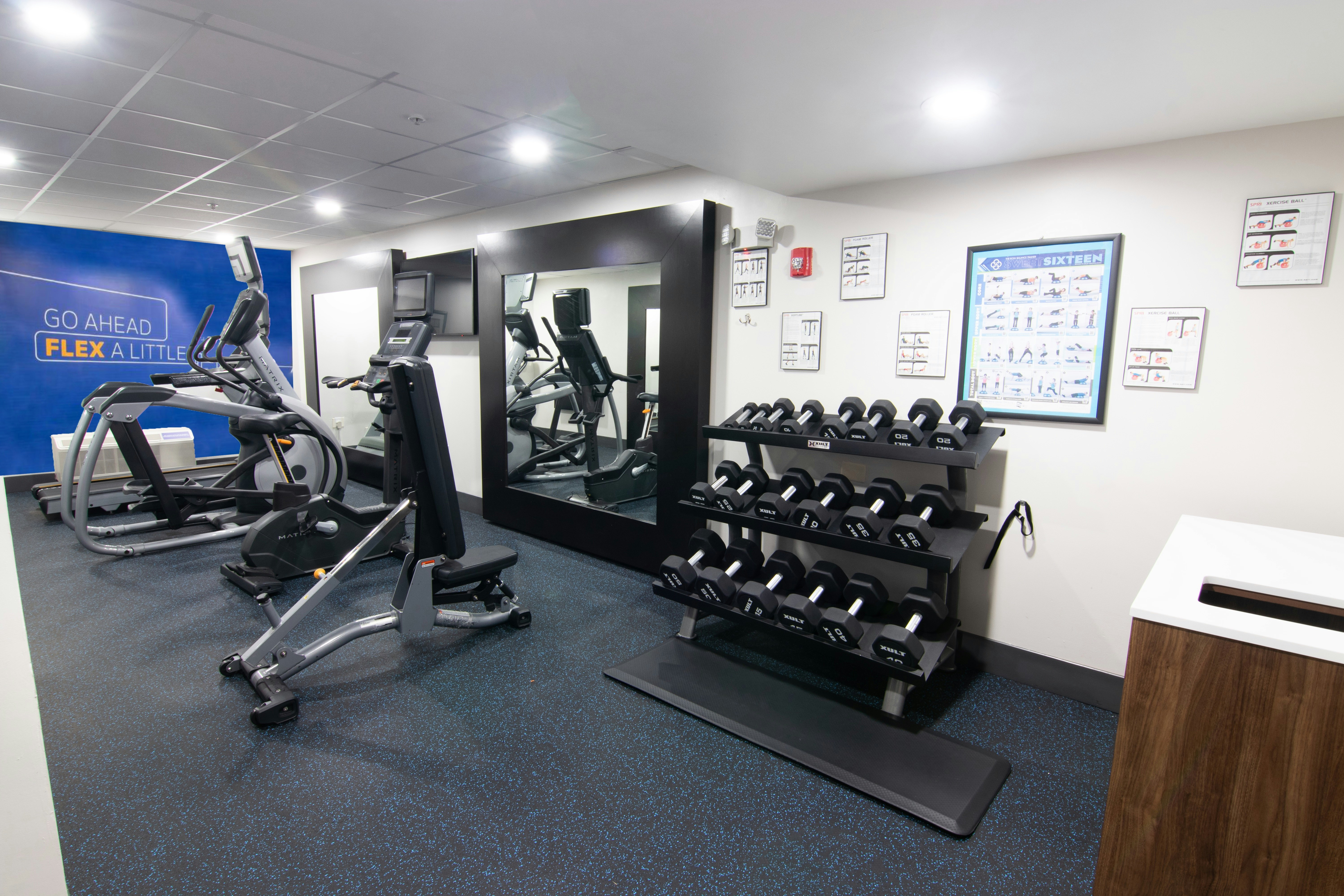 Holiday Inn Express Hotel Suites Fort Lauderdale Airport West 24/50