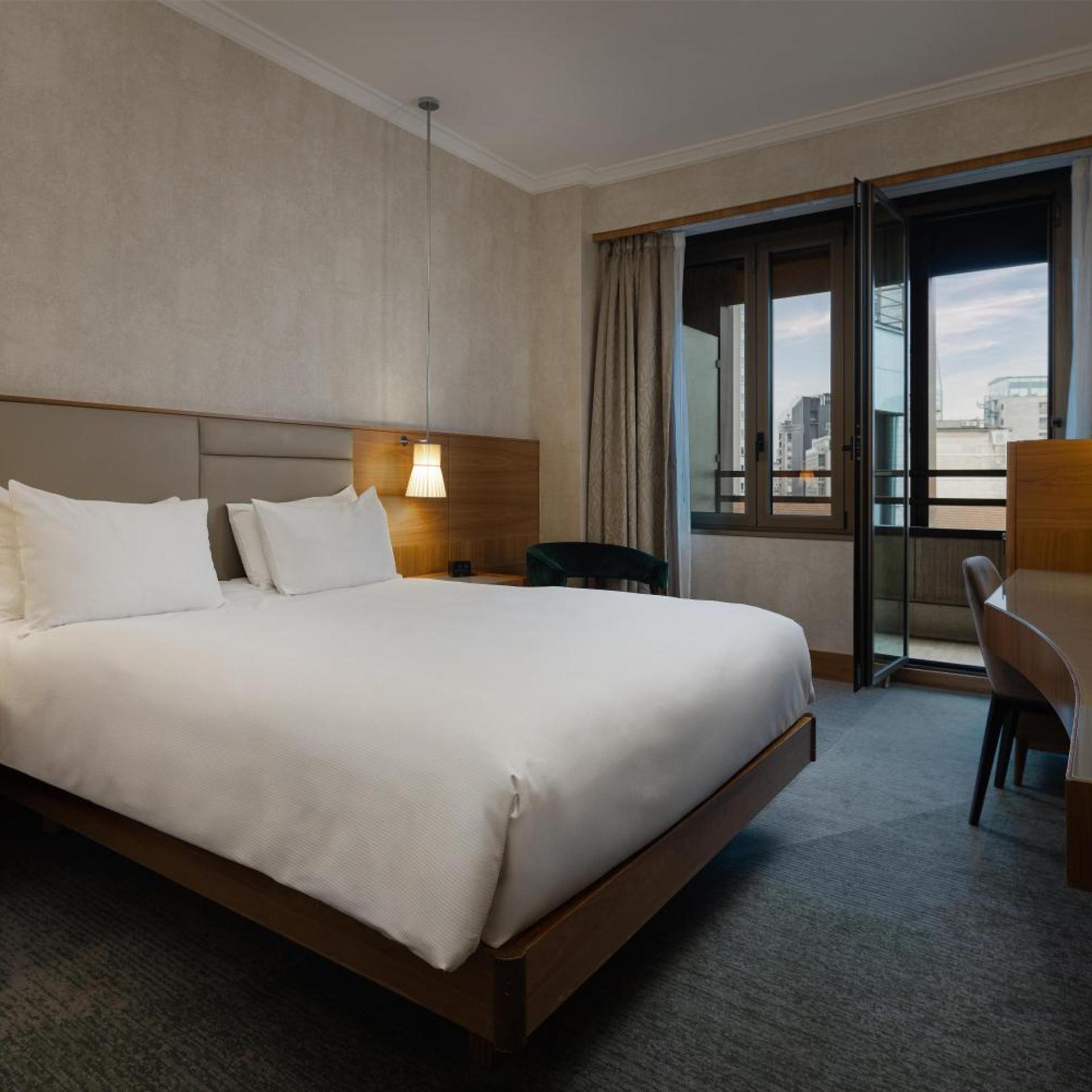 Deluxe, King Bed, Queen Bed
