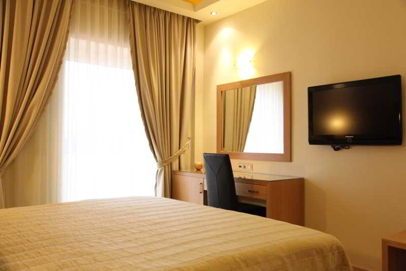 HOTEL PANTELIDIS 5/50