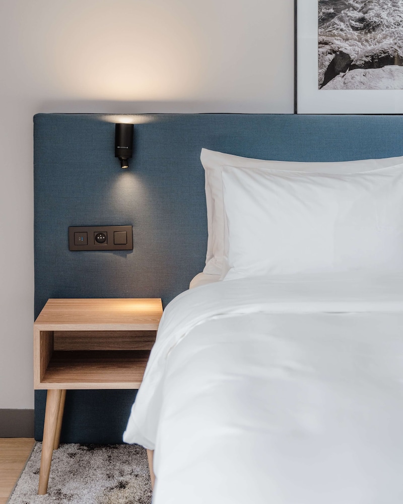 radisson hotel nice airport 32/82