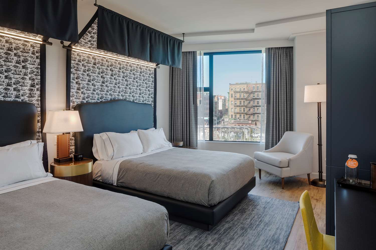 PREMIUM, 2 QUEEN BEDS, CITY VIEW