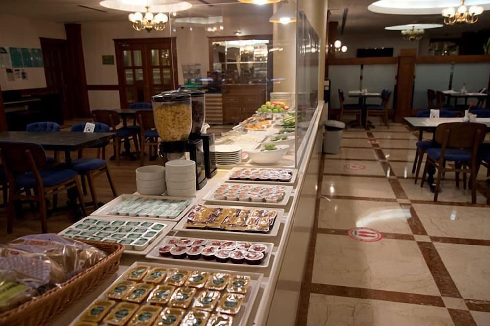 Taksim Metropark Hotel 45/50