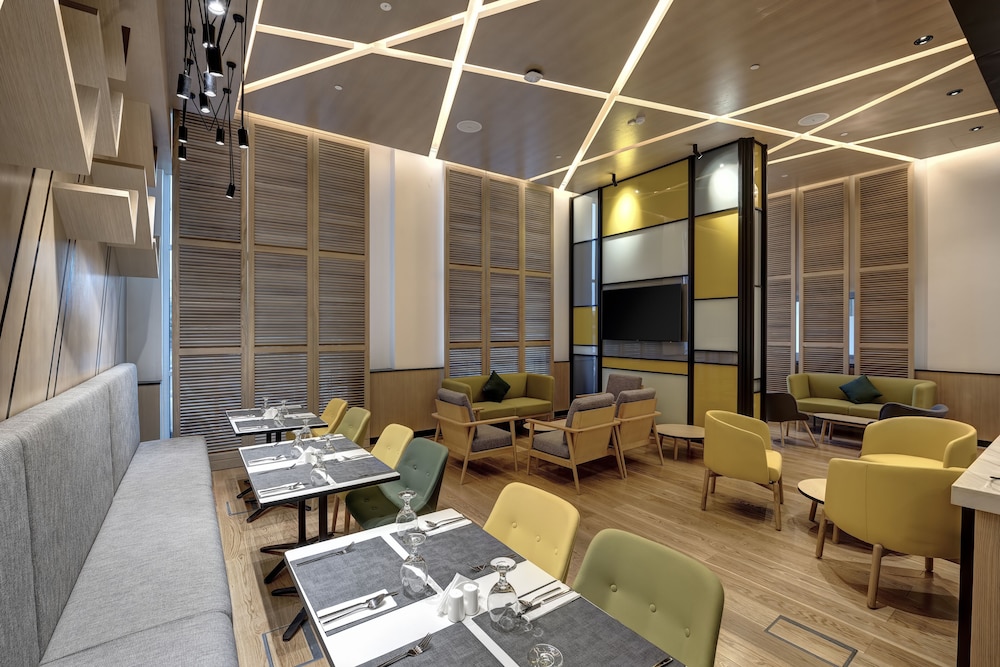 Al Khoory Urban Hotel 22/50