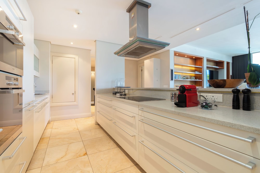 Mountain Marina Luxury Apartments 43/50