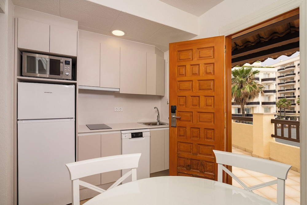 Apartamentos Turisticos Jardines del Plaza 25/50