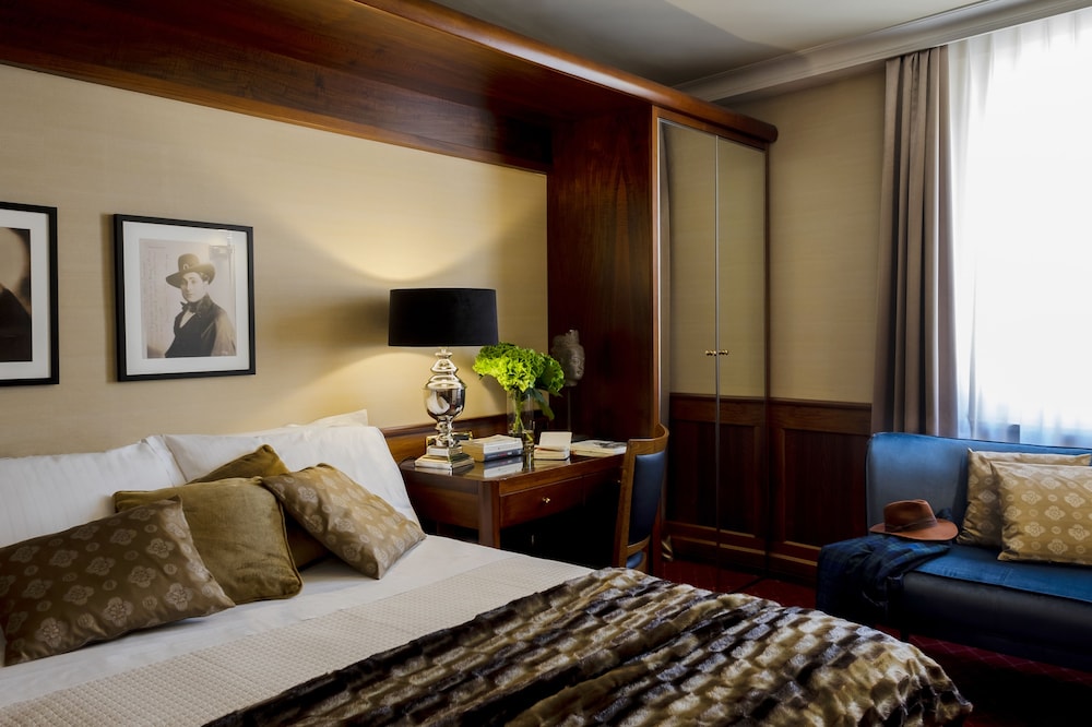 Hotel Accademia Verona 15/80