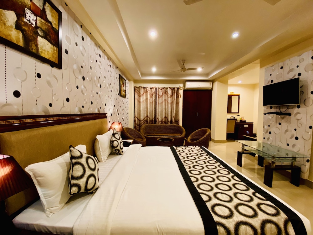 HOTEL KRC PALACE 26/37