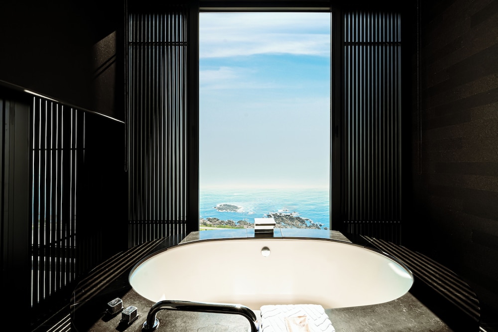 Ananti at Busan Cove 74/75