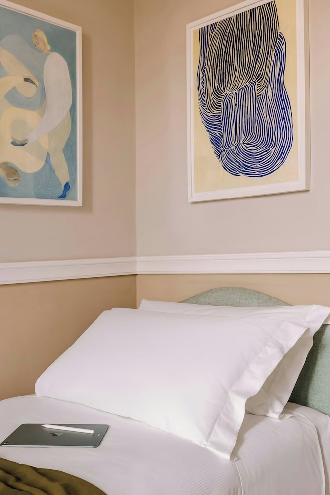 HOTEL PRIVILEGE 32/55