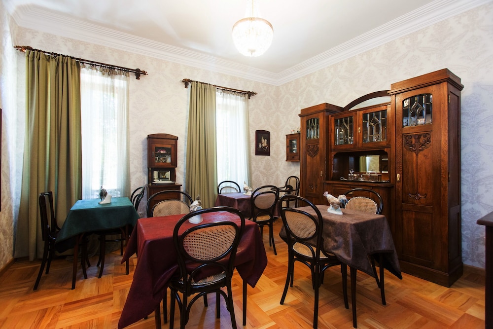 Bloom Boutique Hotel 43/50