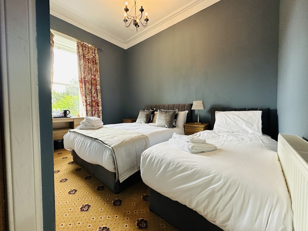 Abbotsford Guest House 9/25
