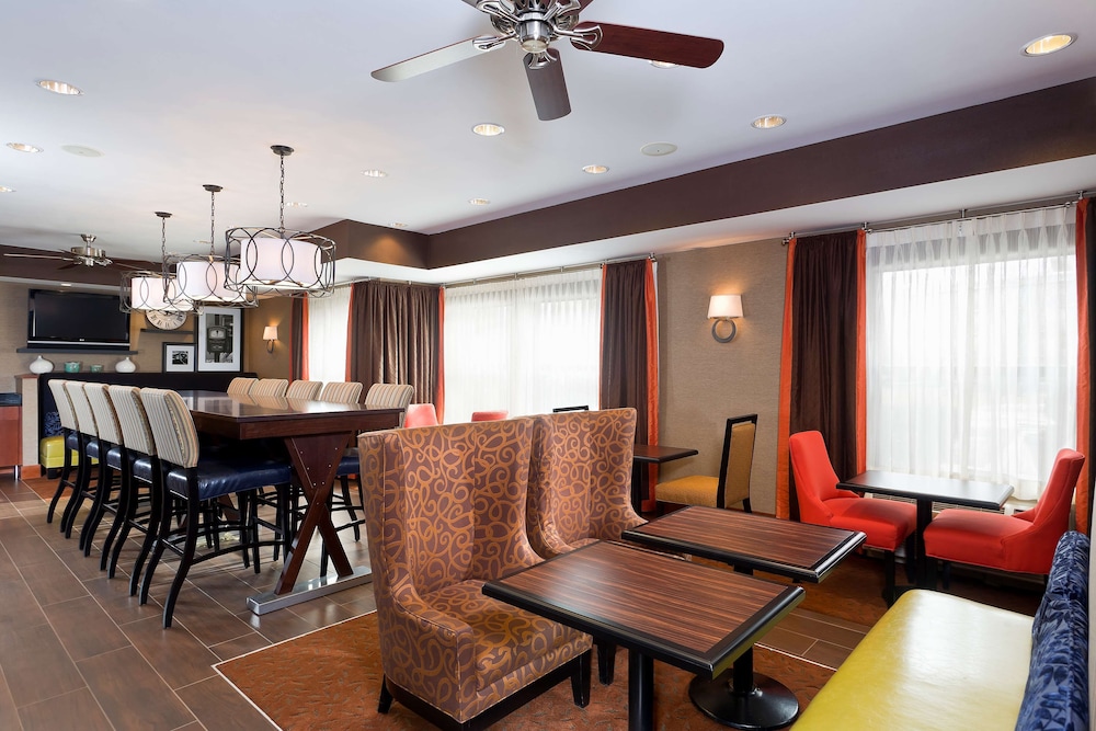 Hampton Inn Akron-Fairlawn 30/42