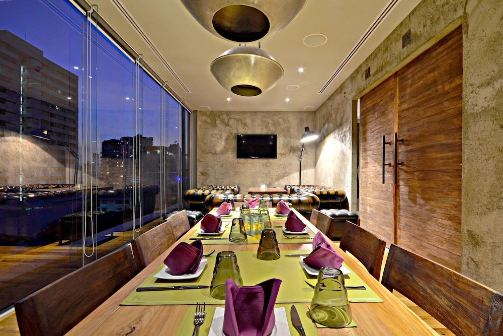 Galleria 10 Hotel Bangkok 44/56