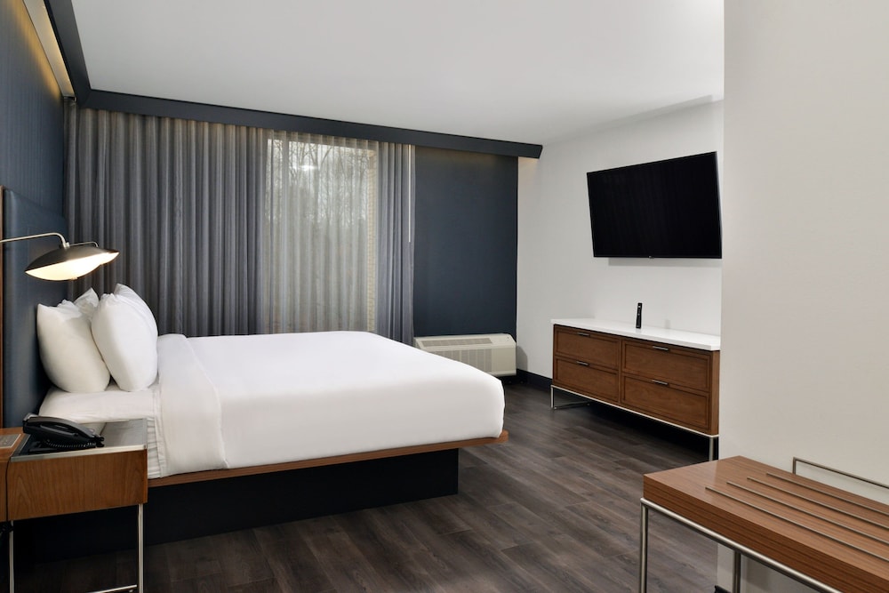 Courtyard by Marriott Raleigh Cary Crossroads 6/38
