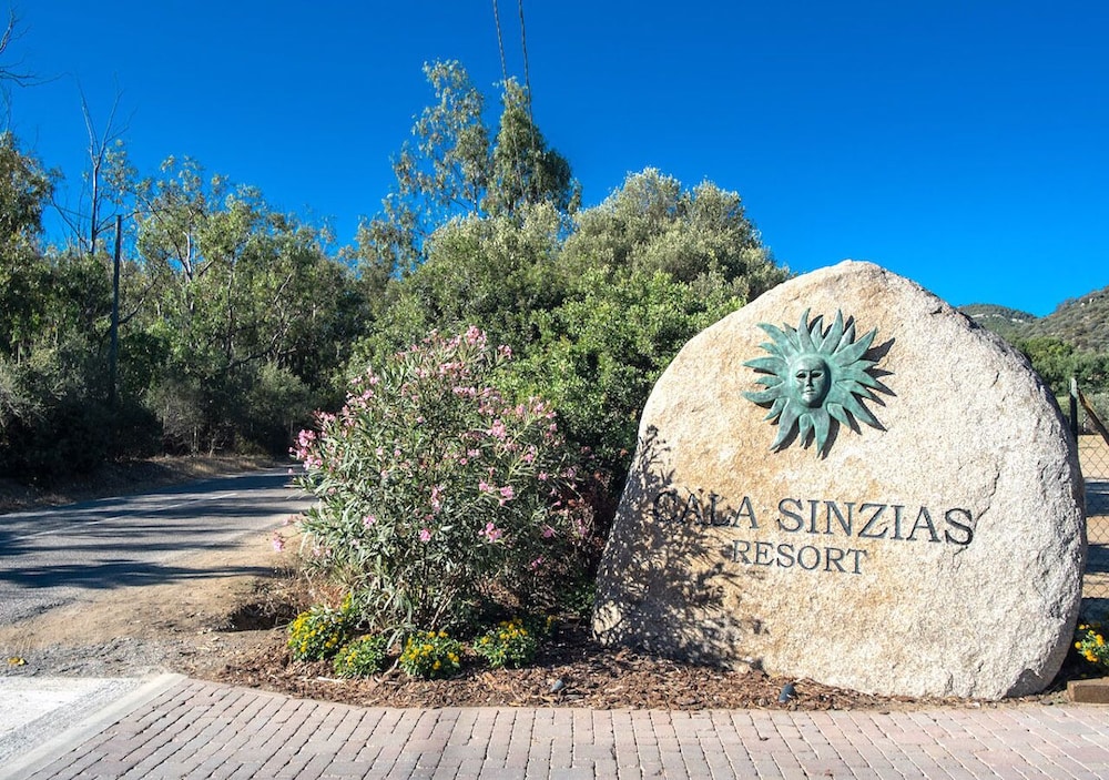 Cala Sinzias Resort 38/47