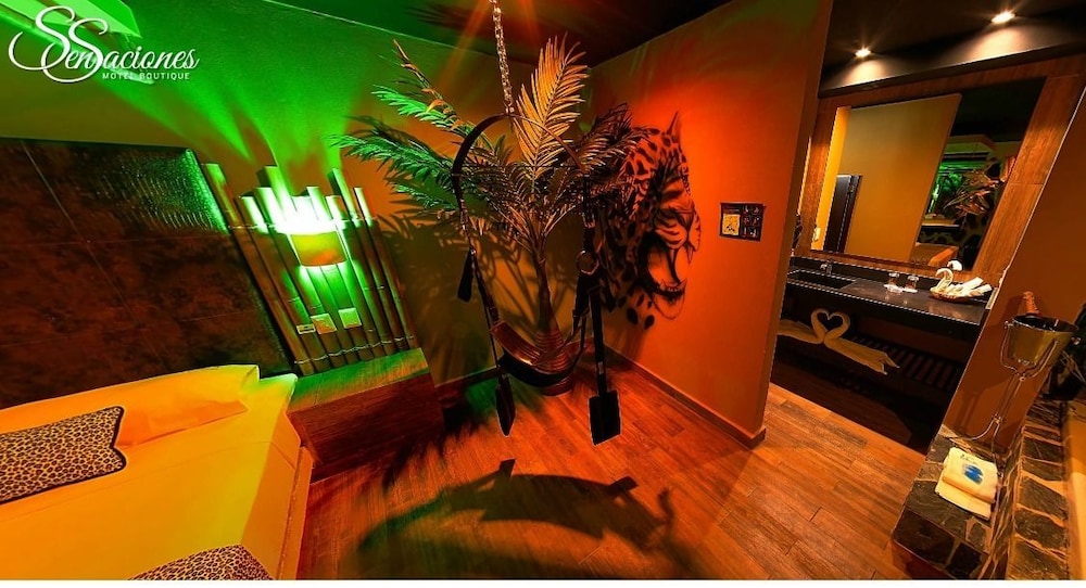 Sensaciones Motel Boutique - Adults Only 45/50