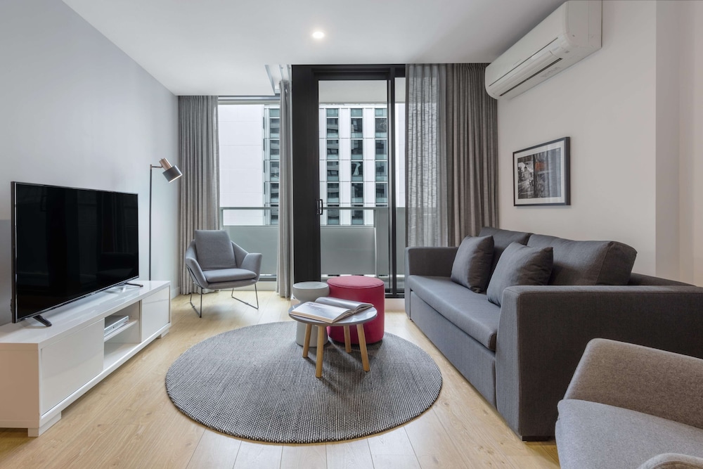 Oaks Melbourne Southbank Suites 23/47