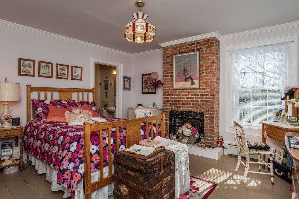 The Pratt Smith House Bed and Breakfast 9/19