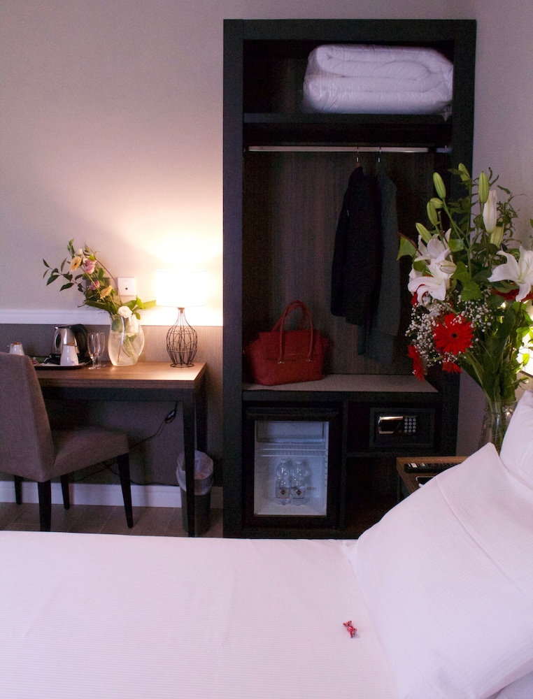 Fragrance St Peter Hotel 45/70