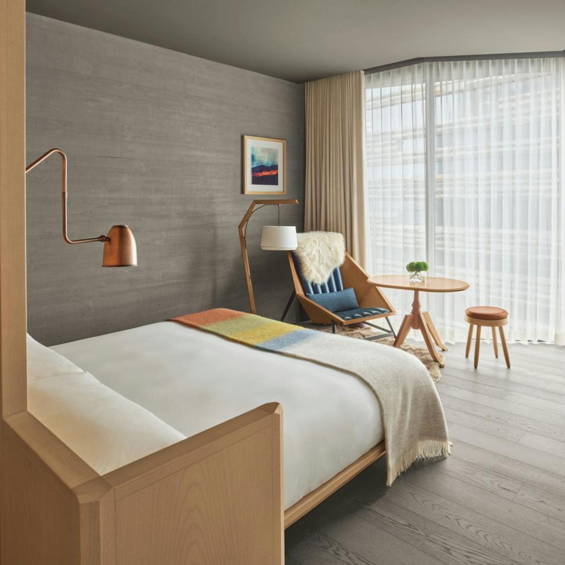 Room, King Bed