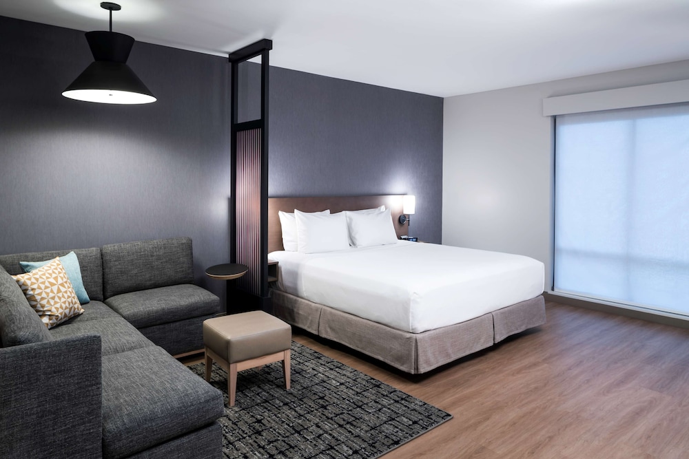 Hyatt House Tempe / Phoenix / University 8/50