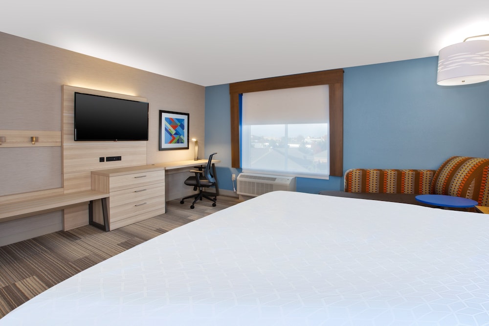 Holiday Inn Express And Suites Wooster 21/47