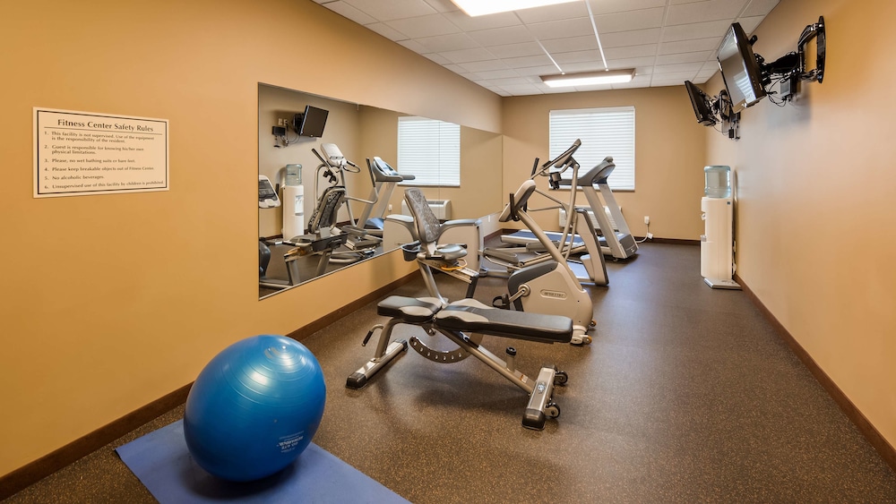 Best Western Golden Prairie Inn & Suites 24/38