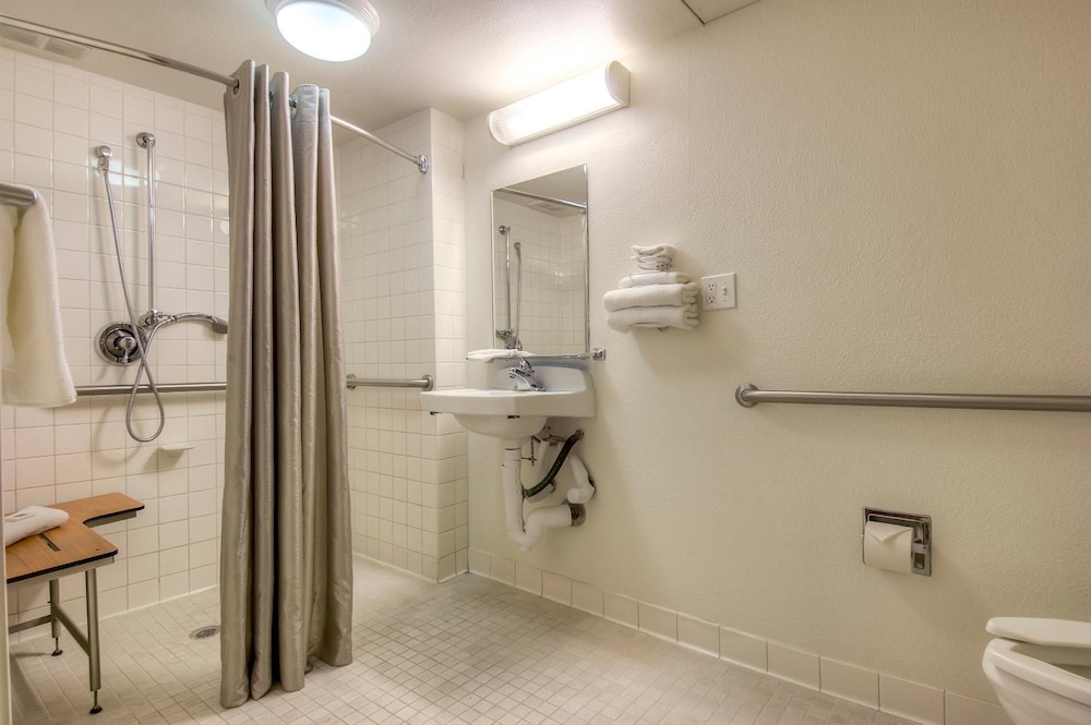 Motel6 Oceanside, CA 25/62