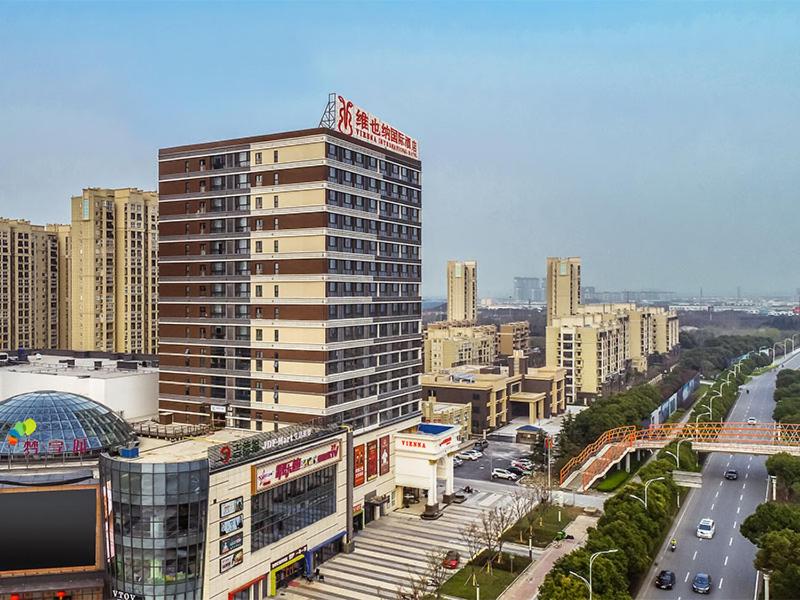 Vienna International Hotel (Wuxi Huishan Yanqiao Metro Station) 2/25