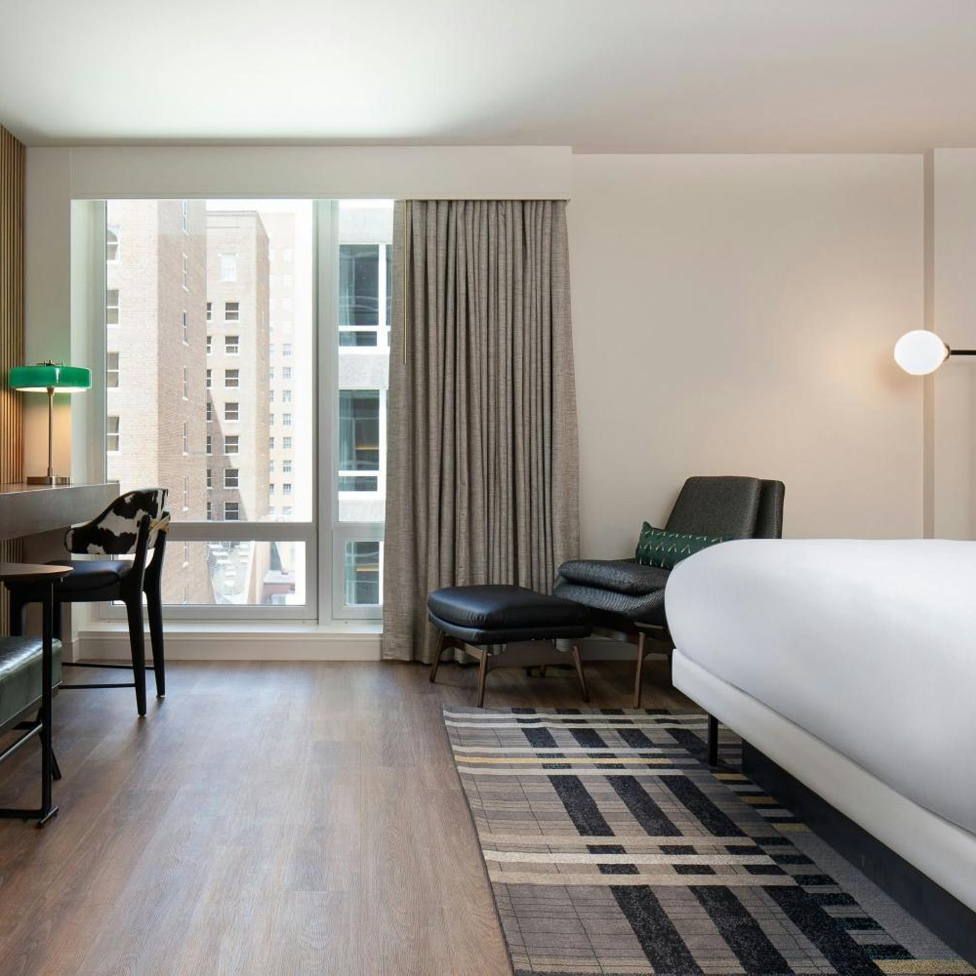 Pure, Wellness, King Bed