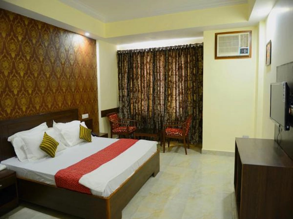 Hotel Anurag 10/30
