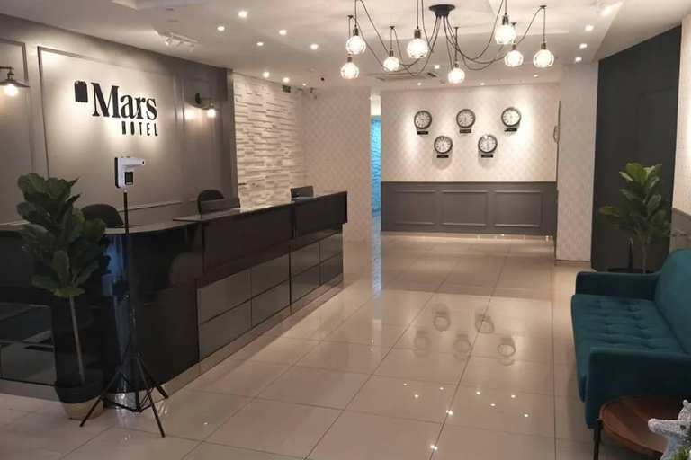Mars Hotel 5/11