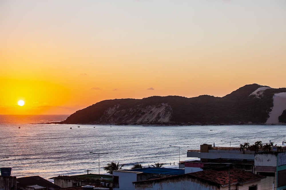 Castelo Beach Hotel 58/64