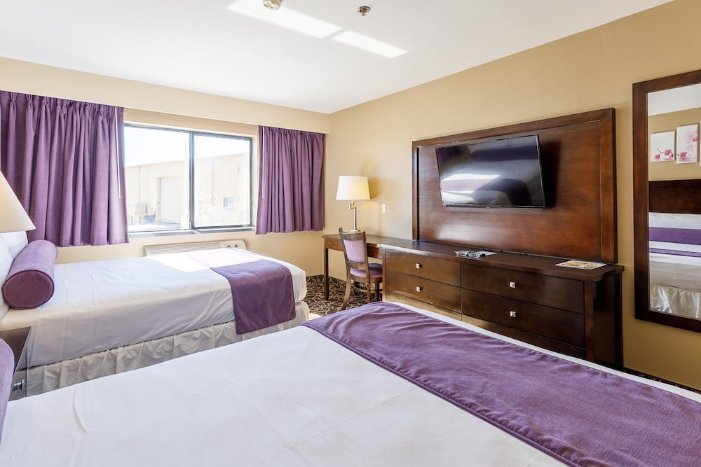 Red Garter Hotel and Casino by Red Lion Hotels 10/36