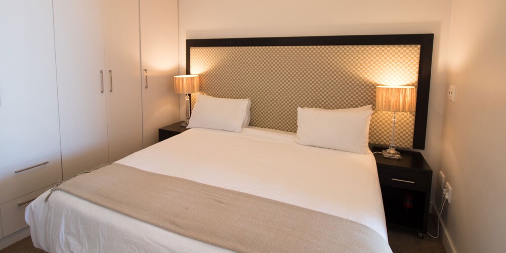 Room at The Crystal Apartments, CAPE TOWN - WESTERN CAPE