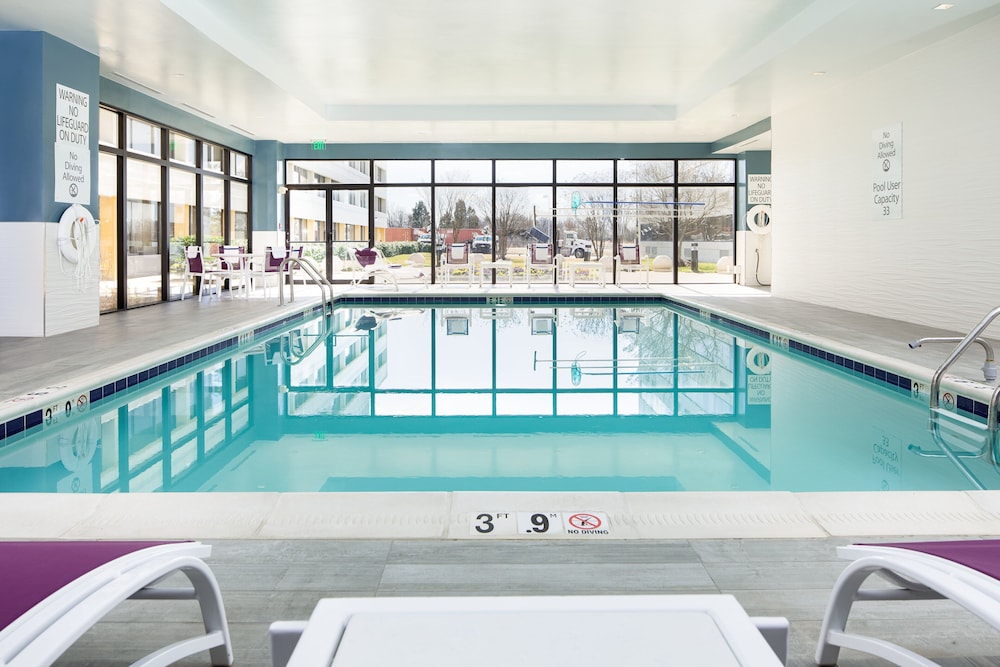 Holiday Inn Washington College Park 28/64