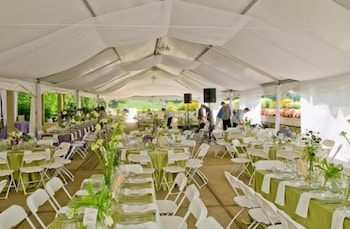 Waynesville Inn and Golf Club, Tapestry Collection by Hilton 52/72