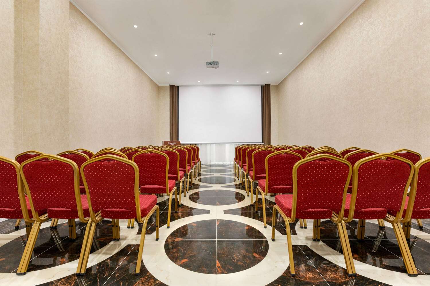 Ramada By Wyndham Shymkent 14/21