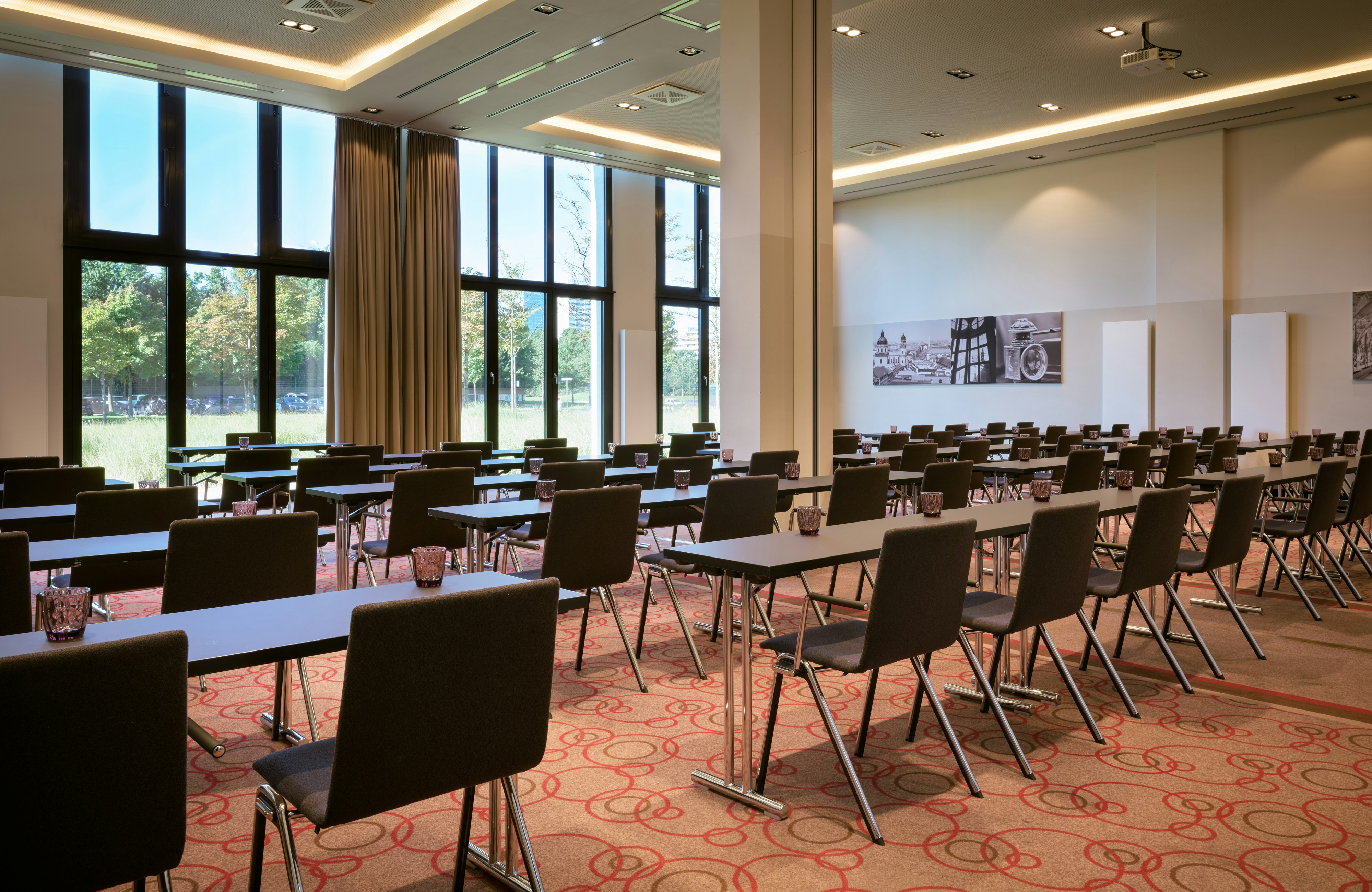 Leonardo Royal Hotel Munich 70/70